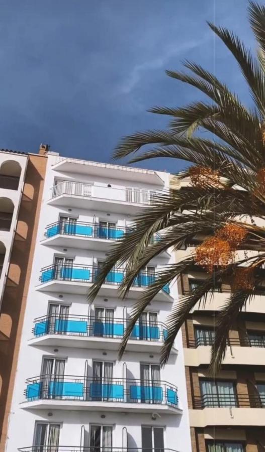 Hostal Mozaik Lloret 료렛 드 마르 외부 사진