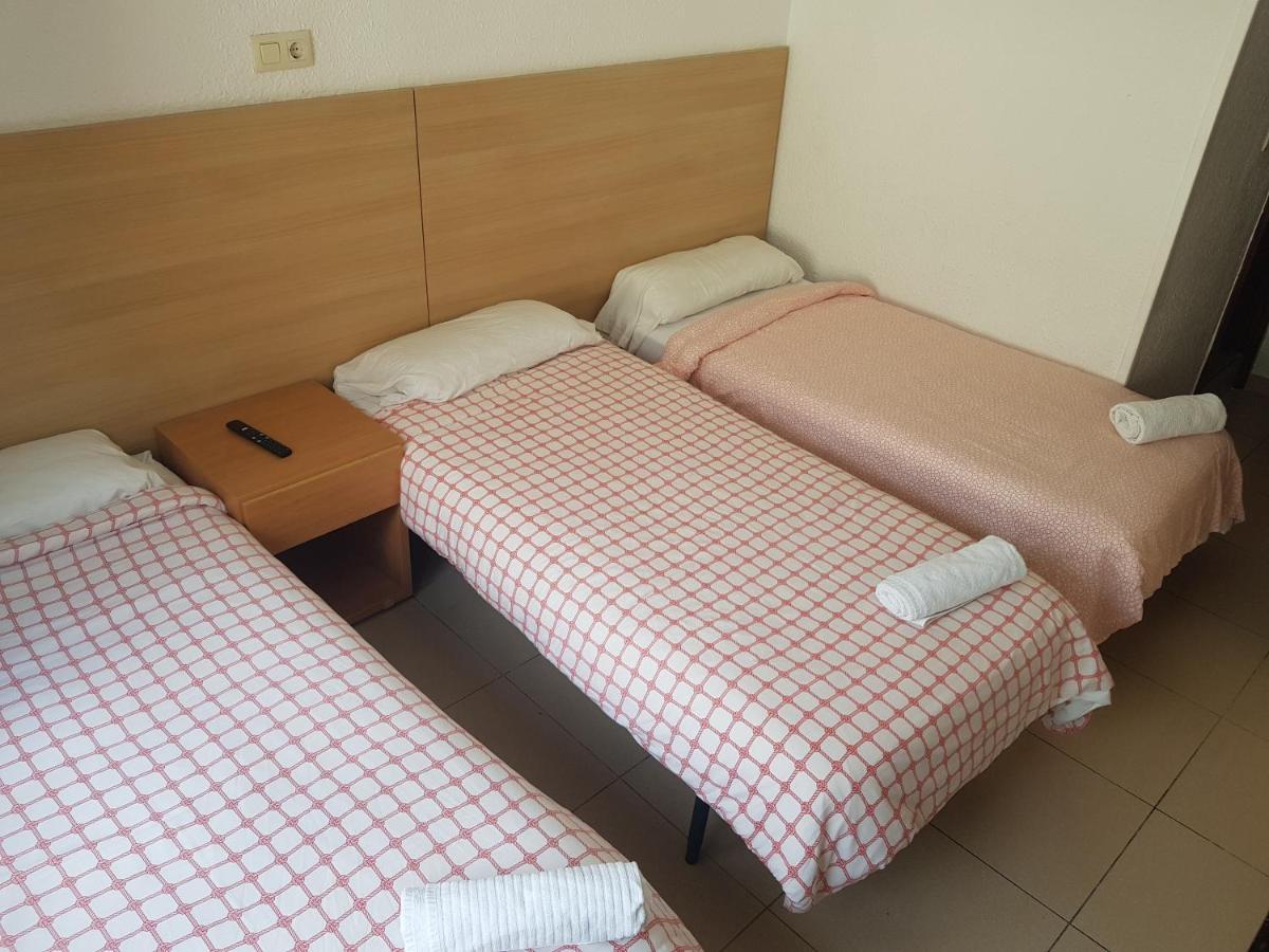 Hostal Mozaik Lloret 료렛 드 마르 외부 사진