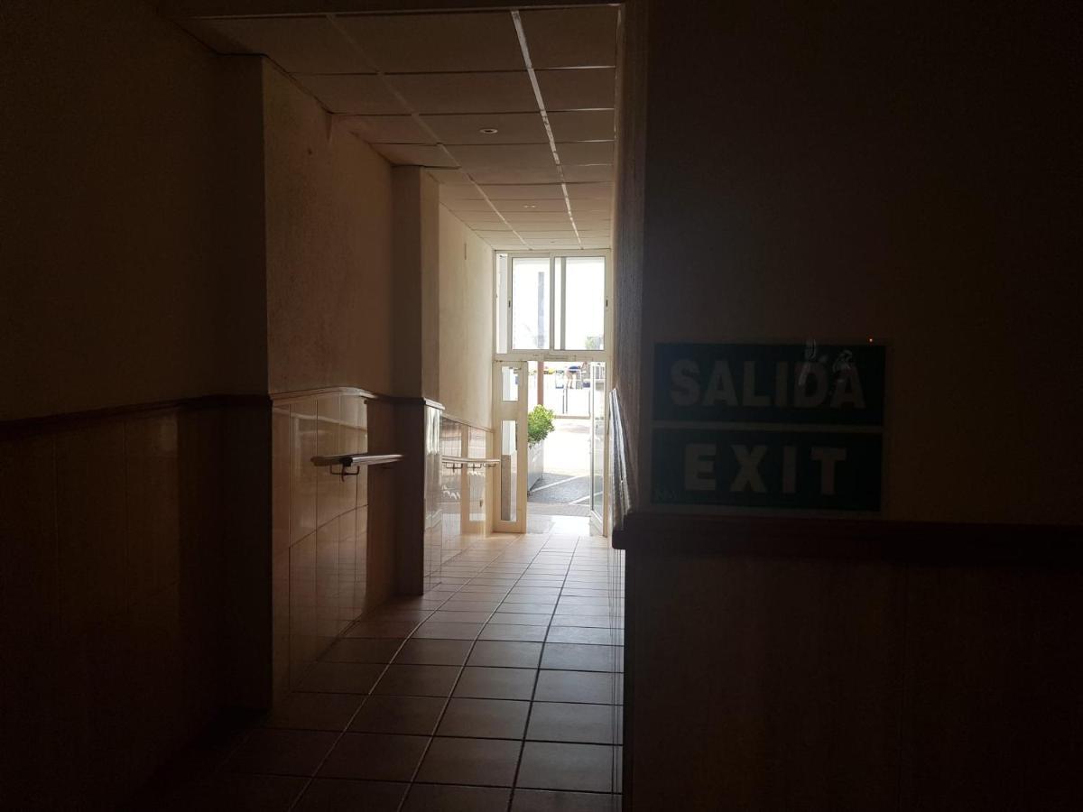 Hostal Mozaik Lloret 료렛 드 마르 외부 사진