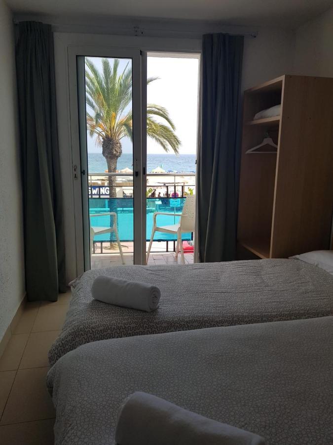 Hostal Mozaik Lloret 료렛 드 마르 외부 사진